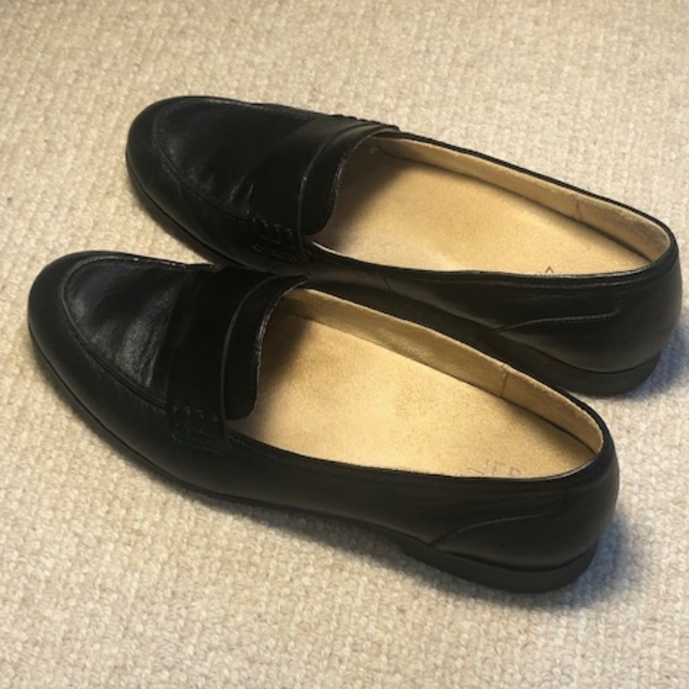 Naturalizer, Black Loafers, Size 11 (US)